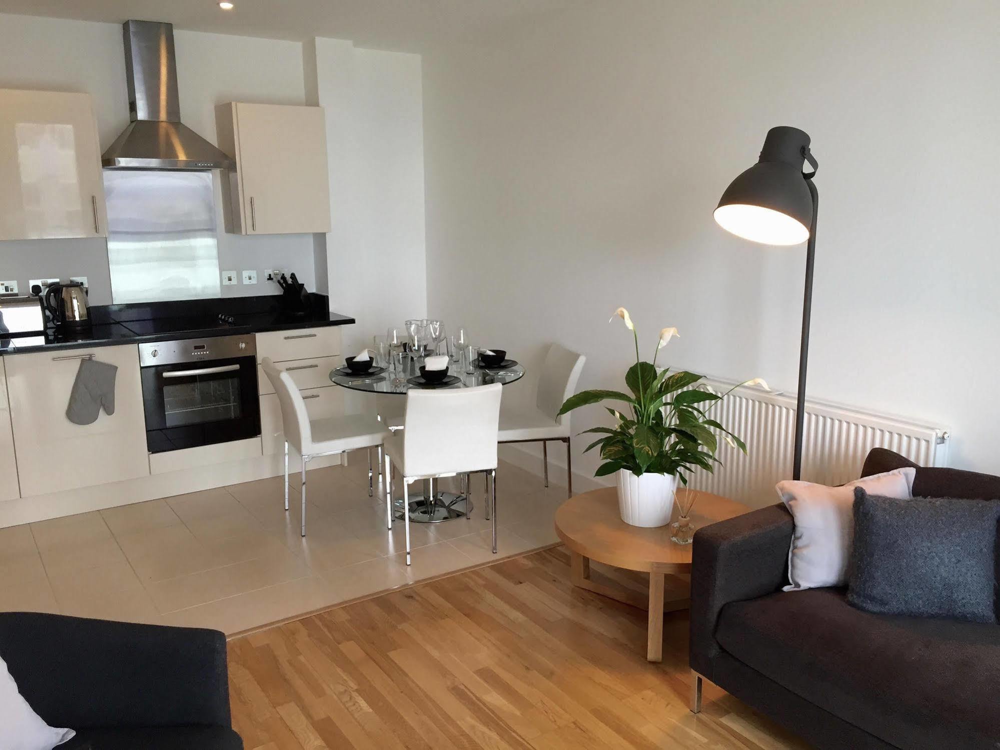 Olympic One Eighty Apartment อิลฟอร์ด ภายนอก รูปภาพ