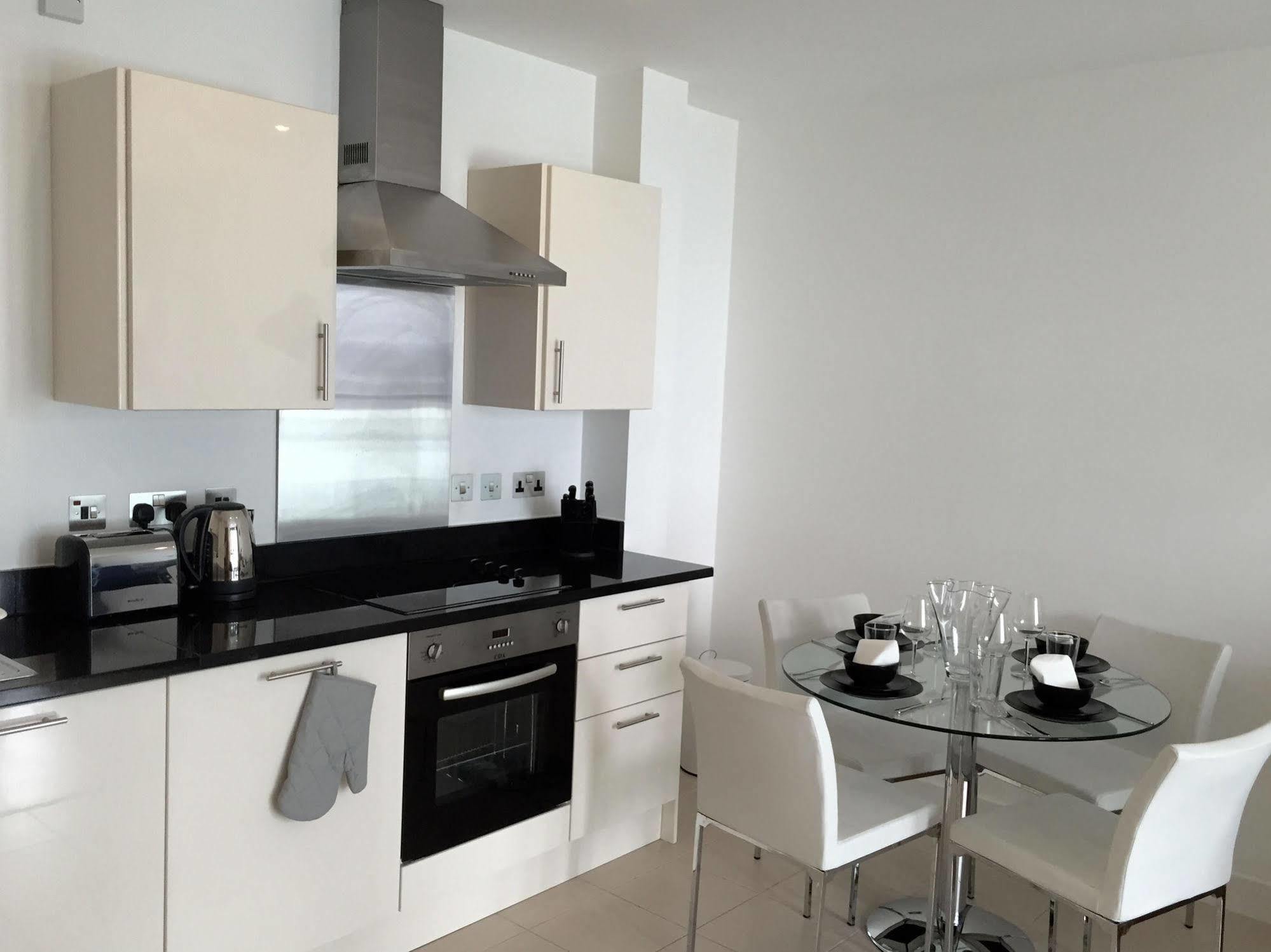 Olympic One Eighty Apartment อิลฟอร์ด ภายนอก รูปภาพ