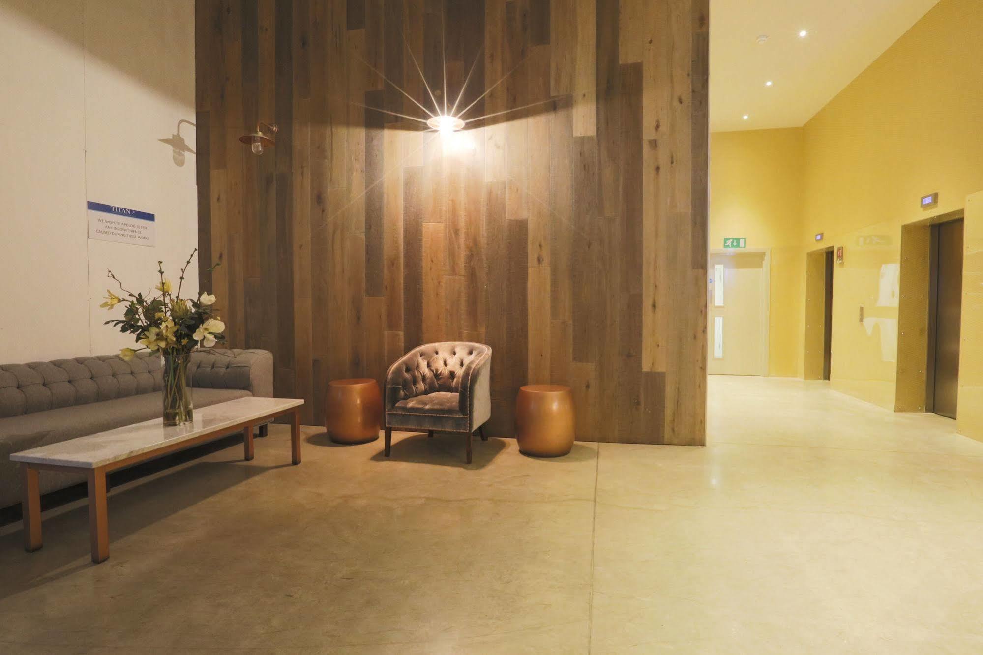 Olympic One Eighty Apartment อิลฟอร์ด ภายนอก รูปภาพ