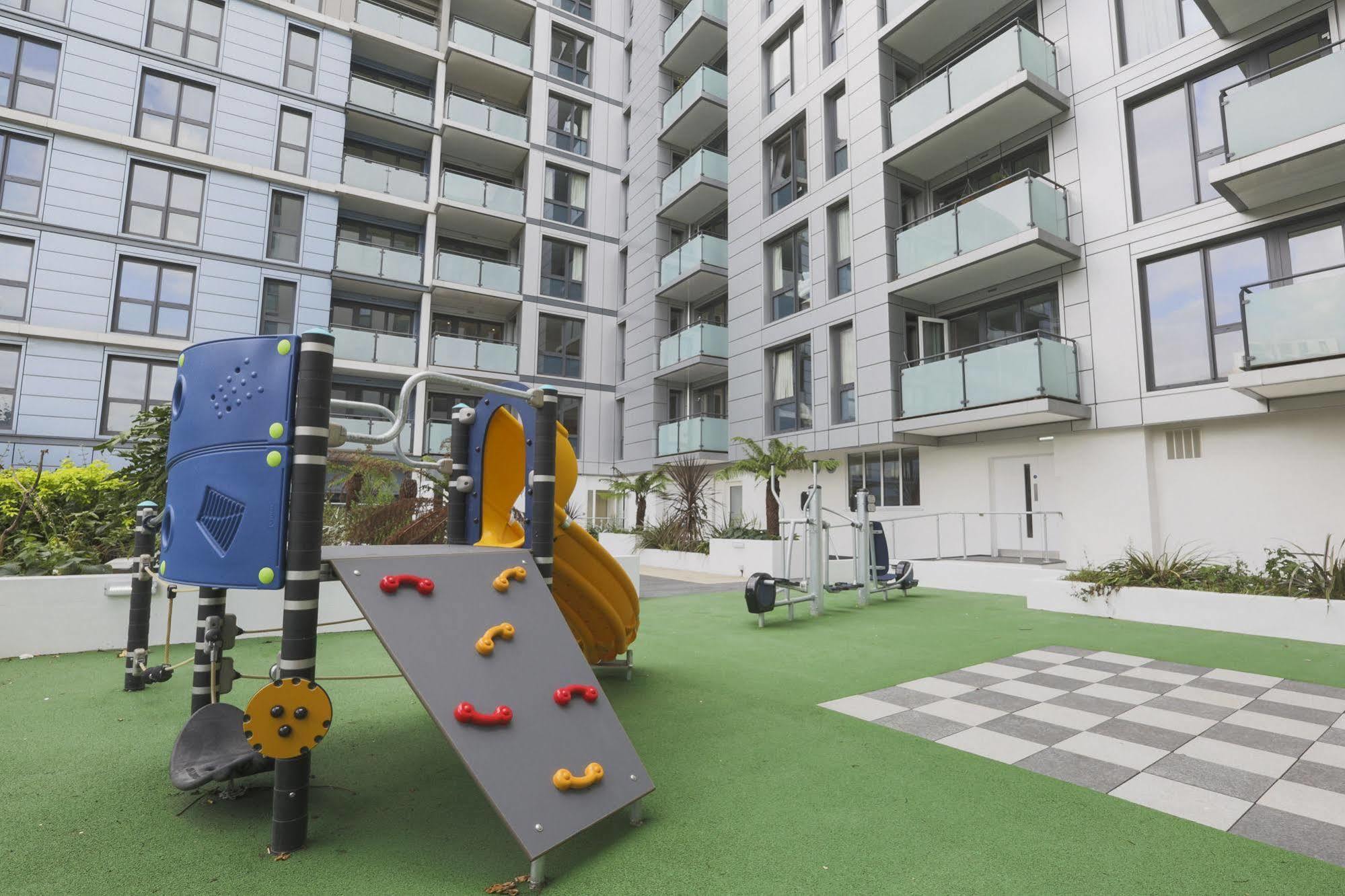 Olympic One Eighty Apartment อิลฟอร์ด ภายนอก รูปภาพ