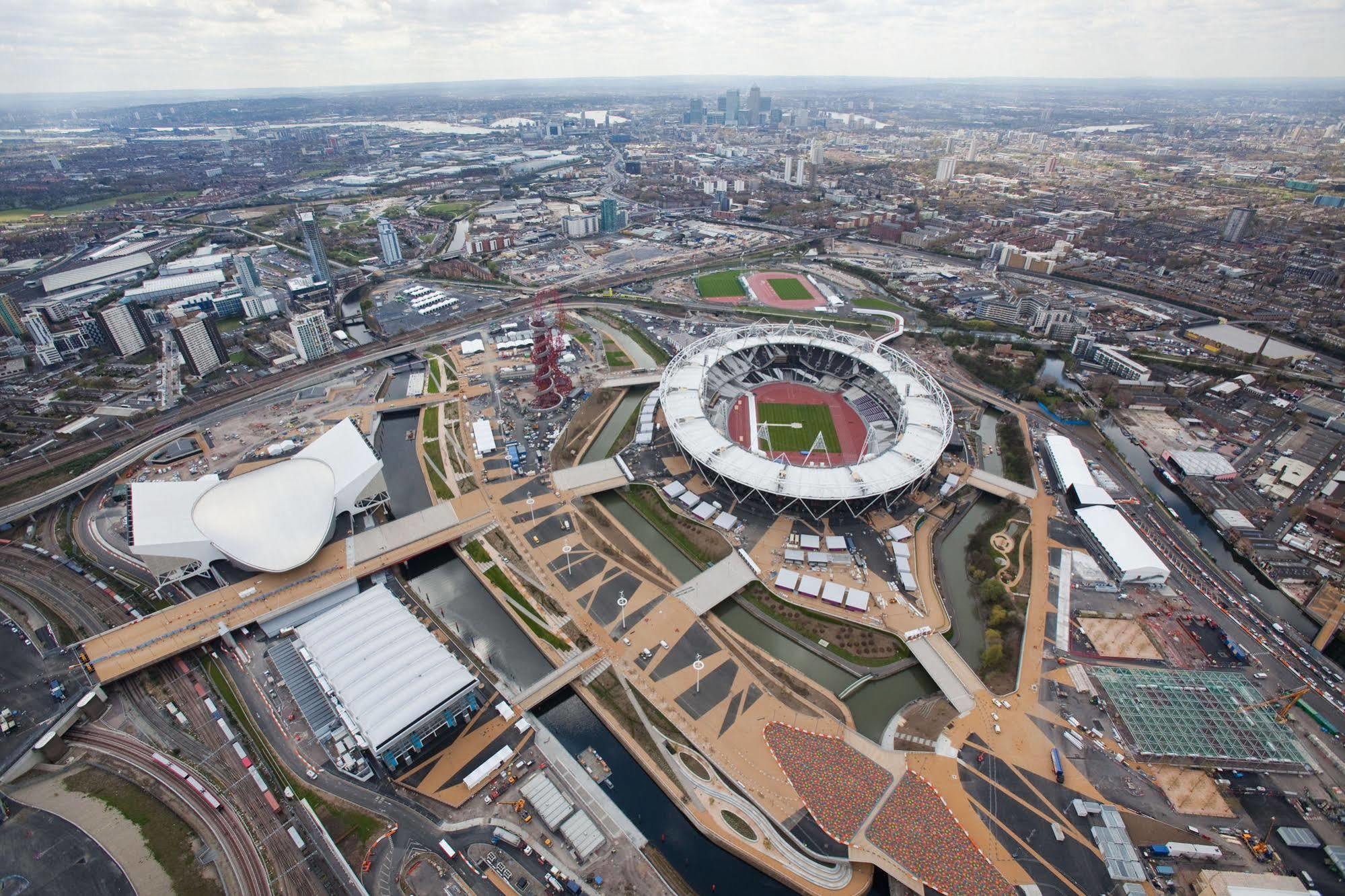 Olympic One Eighty Apartment อิลฟอร์ด ภายนอก รูปภาพ